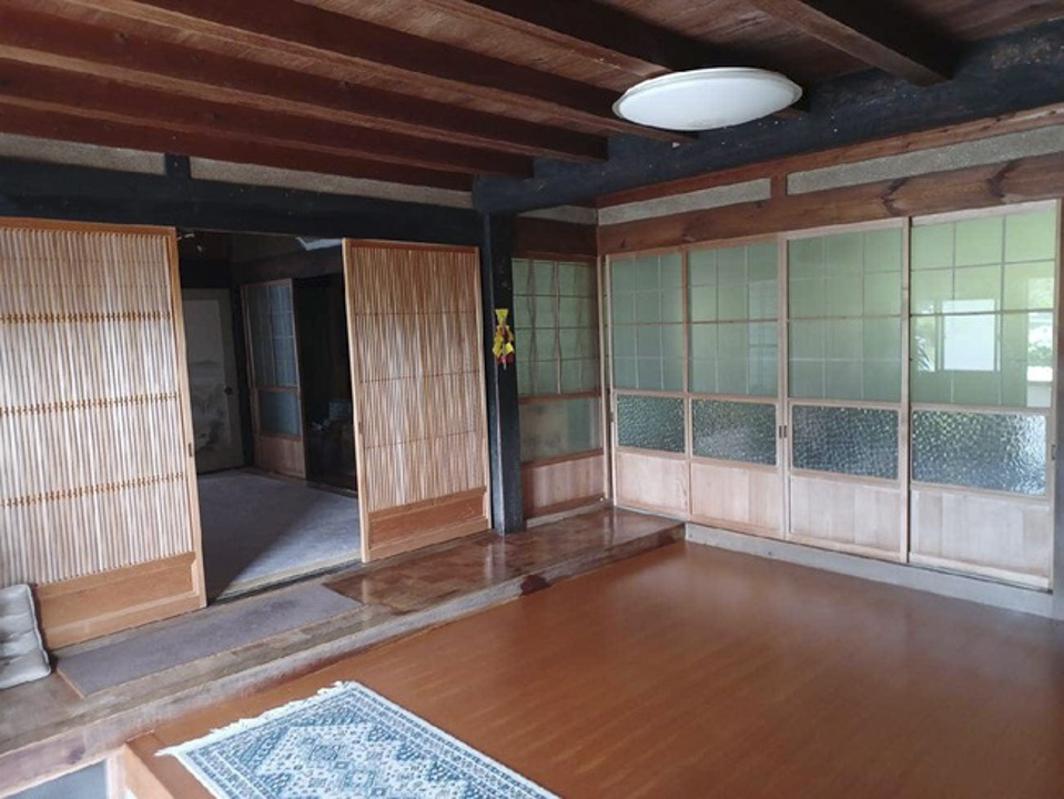 玄関ホール before 画像